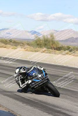 media/Nov-16-2025-Race Pace (Sun) [[8c5fa54630]]/Verified Riders/4-Turn 3 Inside (1050am)/